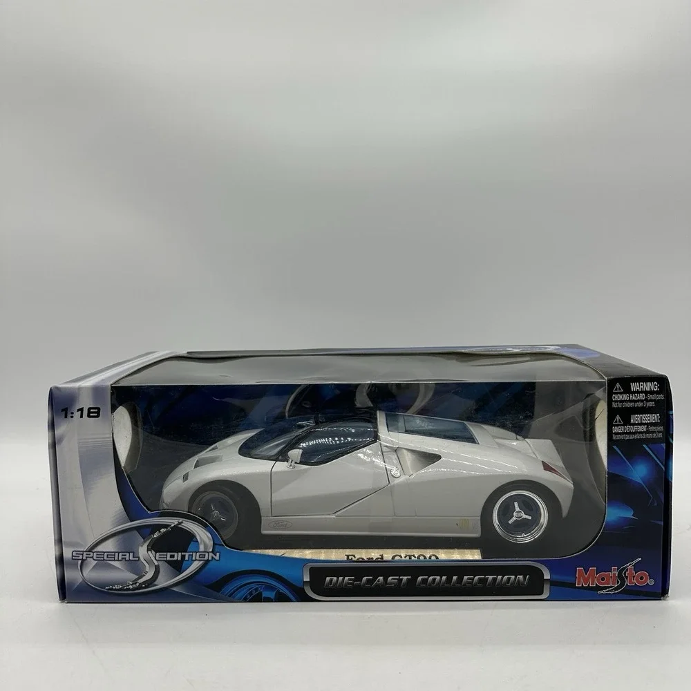 2005 Maisto 31827 Special Edition Ford GT90 White 1:18 Scale Die-Cast Metal Car